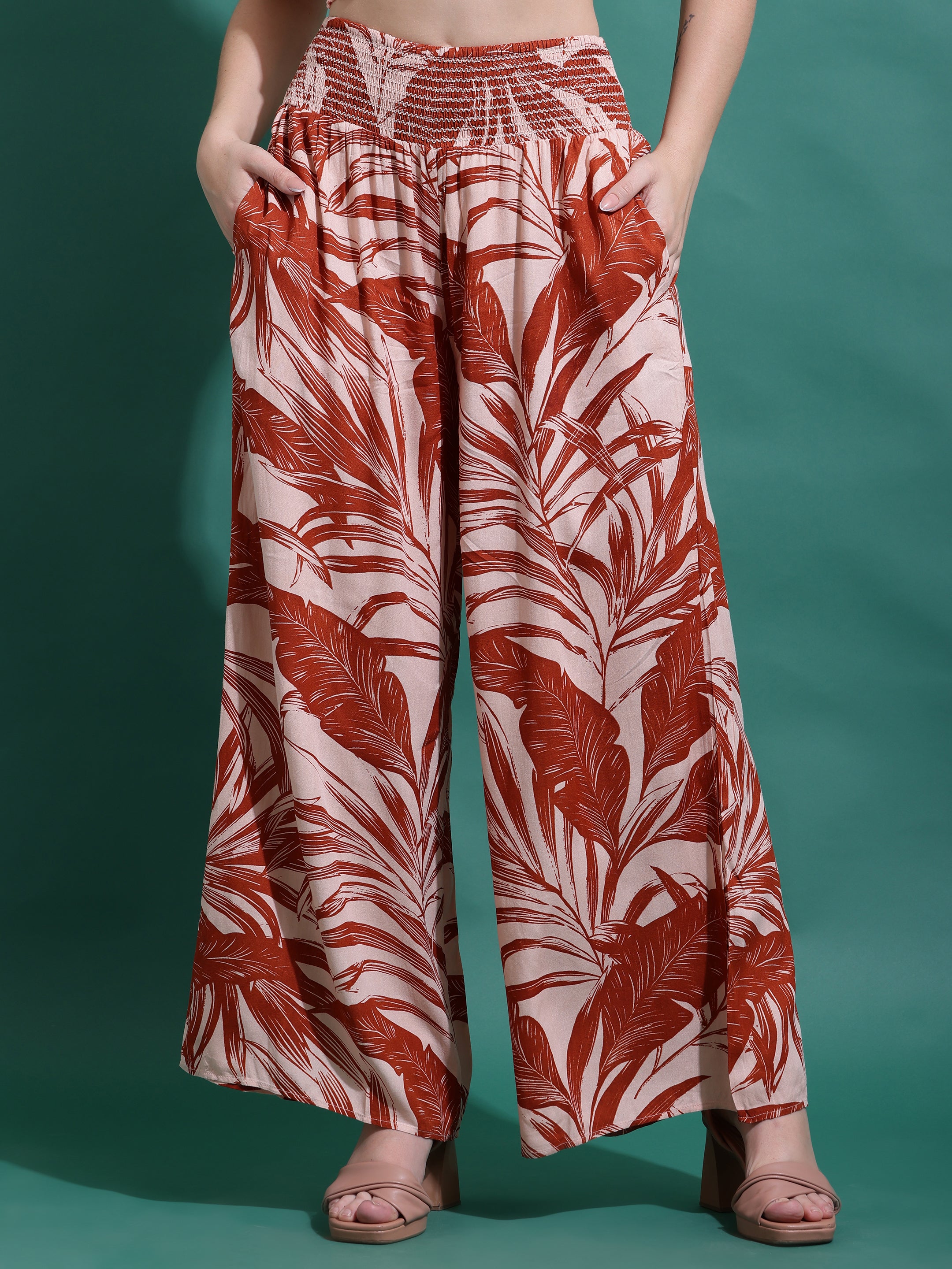 Red Flayered Pants