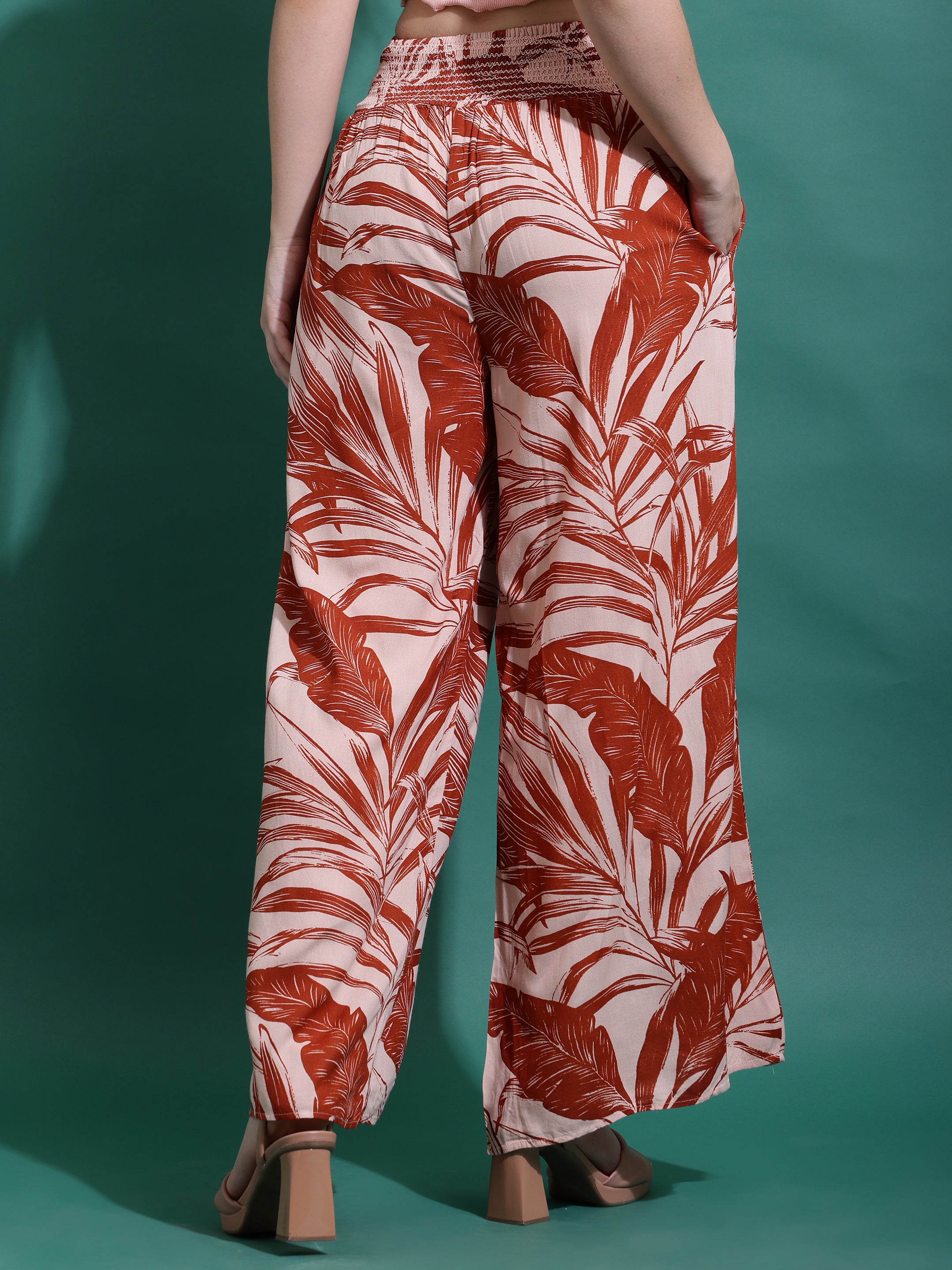 Red Flayered Pants
