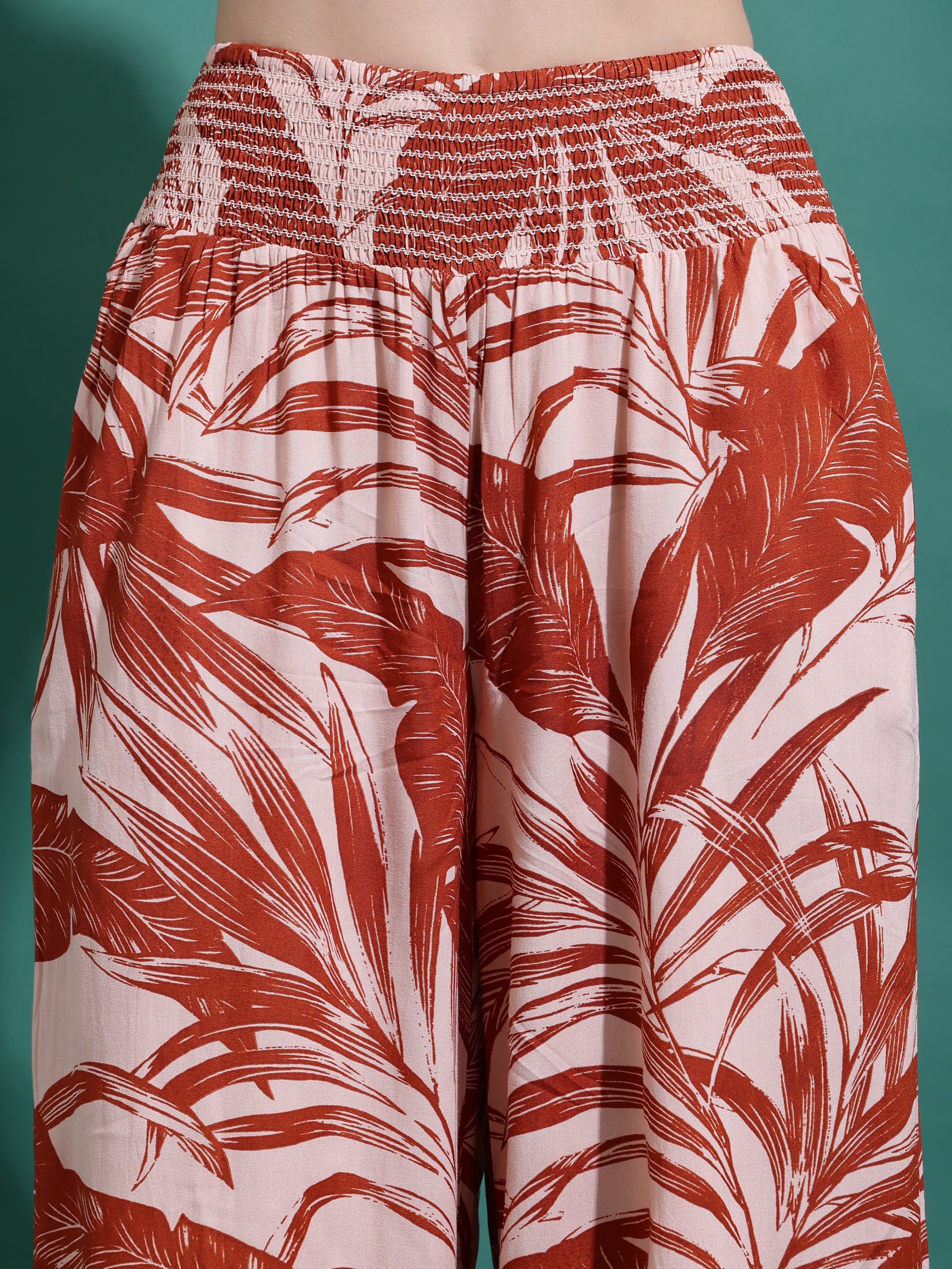 Red Flayered Pants