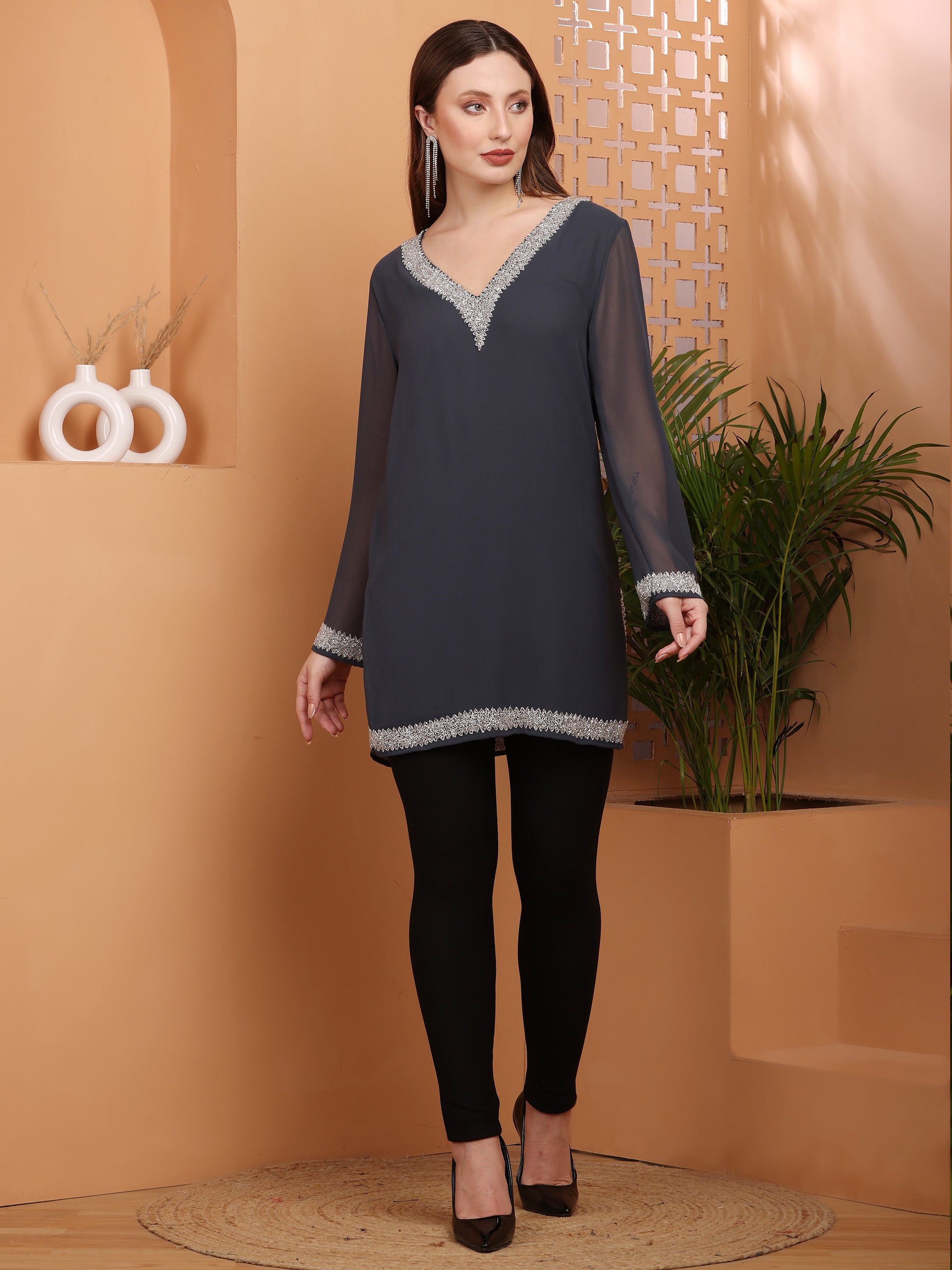 Zoya Embellished Kurti (With Lining)